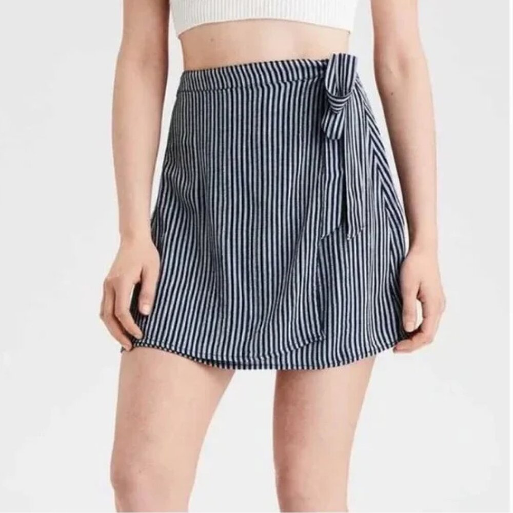 American Eagle High-Waisted Tie Wrap Striped Mini Skirt Large Women's